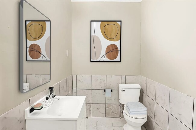 Building Photo - 1611 Nichol Ave