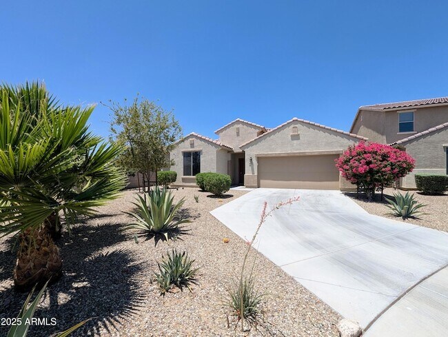 Primary Photo - 6952 W Golden Ln