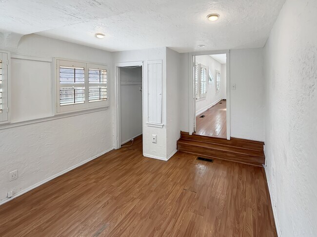 Building Photo - 1824 Lundy Ave