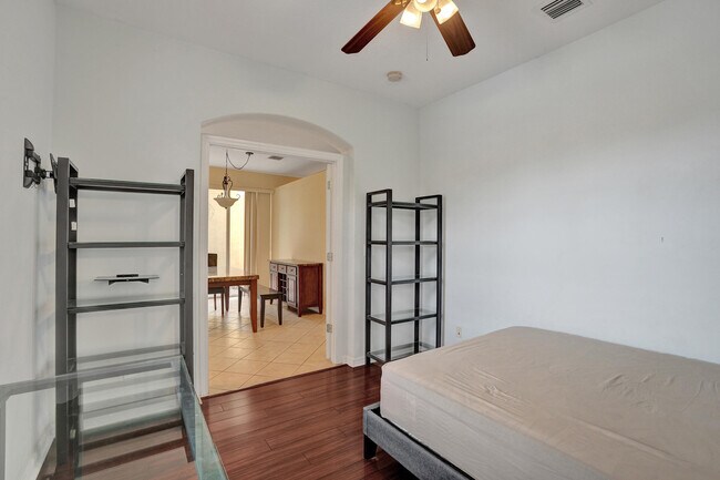 Building Photo - 5897 NW 120th Terrace