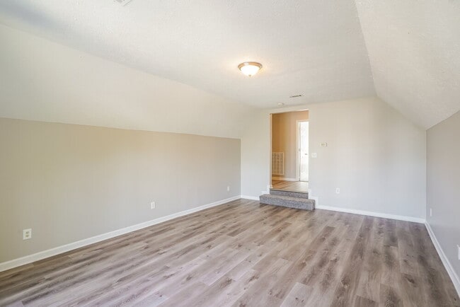 Building Photo - 5049 Cobblestone Creek Dr