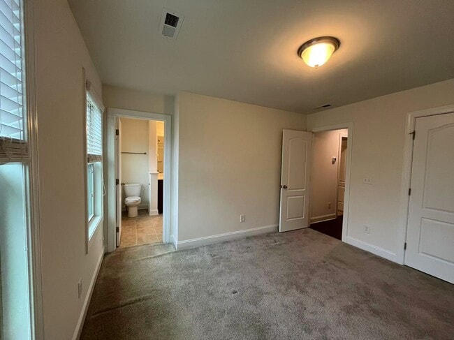Building Photo - 311 Alamosa Pl