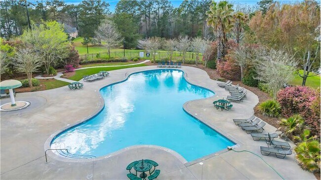 Building Photo - 13 Concordia Dr