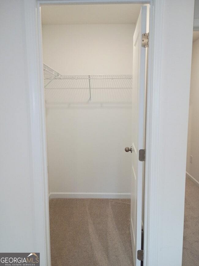 Building Photo - 236 Kenoot Dr