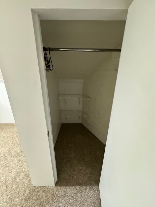 Building Photo - Charming 2 Bedroom, 1 Bath Apartment | Carlisle Area Schools!