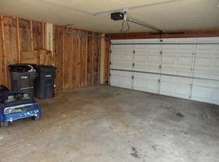 Building Photo - 2800 Springleaf Ct