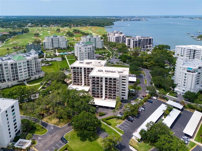 Building Photo - 150 Belleview Blvd