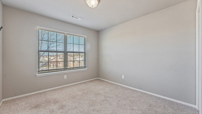 Building Photo - Spacious 4-Bedroom with Elegant Granite Finishes