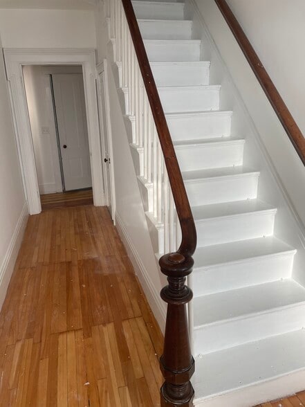 Hallway with hardwood floor - 706 Middle St