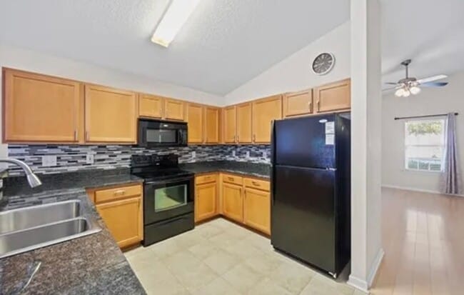 Building Photo - Lexington 3bd/2ba Ranch in Persimmon Grove