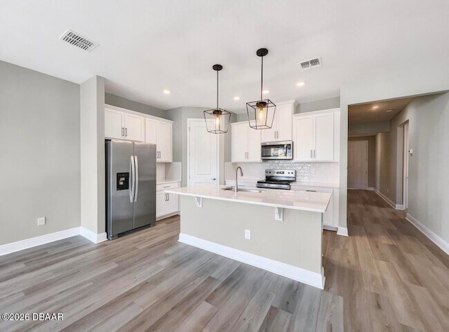 Building Photo - 1212 Pampus Dr