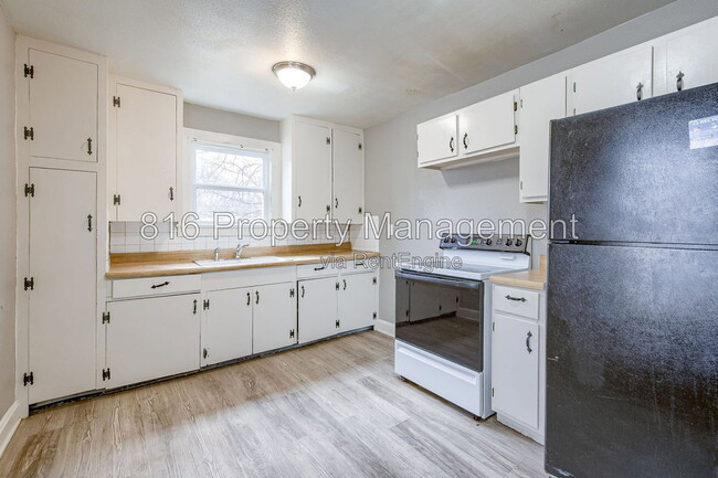 Building Photo - 5701 Anderson Ave