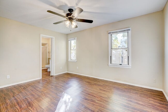 Building Photo - Stylish Home with Covered Deck & Easy I-44...