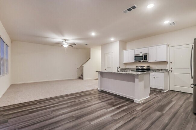 Building Photo - 15330 Abella Dr