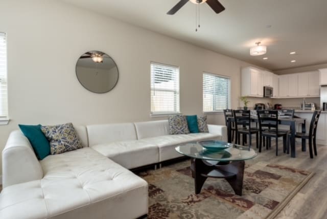 Building Photo - 2917 Paris Pl