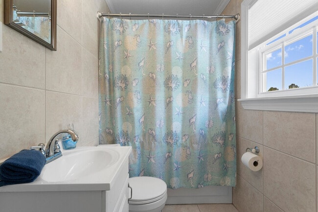 Building Photo - 312 Water St