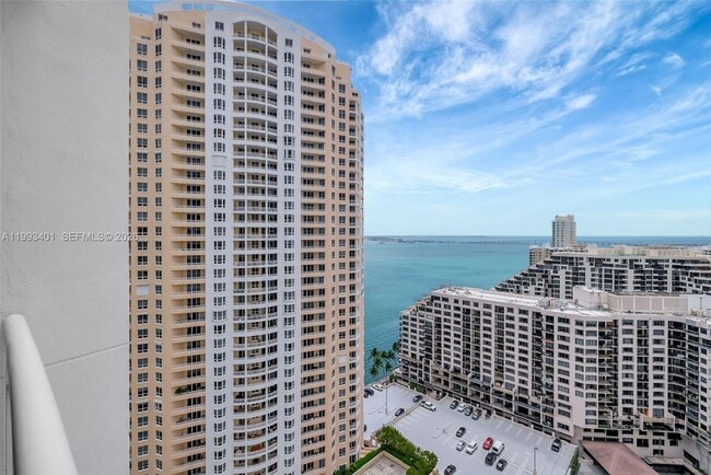 Building Photo - 848 Brickell Key Dr