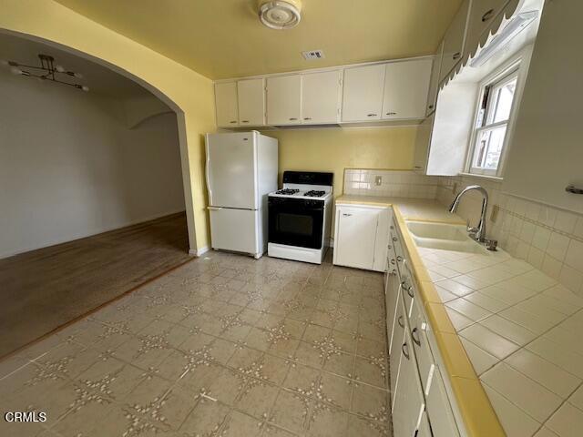 Building Photo - 5139 Myrtus Ave