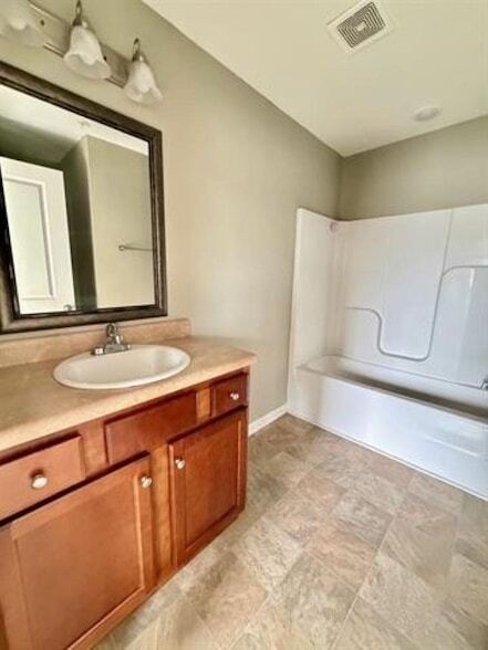 Building Photo - 2281 Del Carmel Way