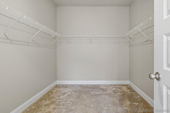 Building Photo - 8558 Dahlia Cir