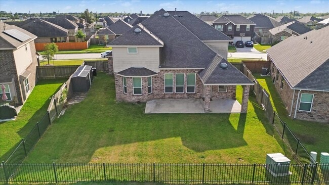 Building Photo - 23213 Zinfandel Dr