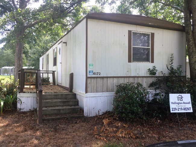 Primary Photo - 4872 Pine Breeze Ct