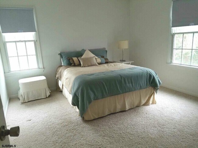 Building Photo - 8606 Monmouth Ave