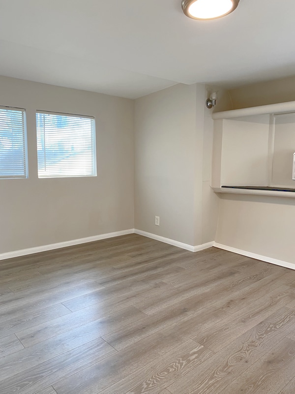 Building Photo - 33480 Beverly Dr