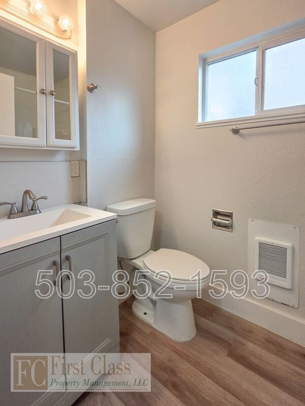 Building Photo - 12345 SW Hall Blvd