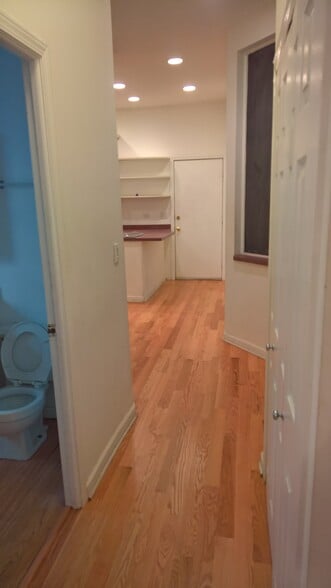 Building Photo - 2638 Wilton N Ave