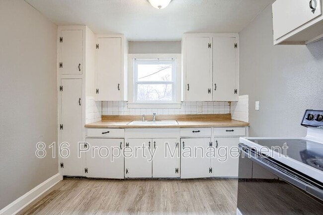 Building Photo - 5701 Anderson Ave