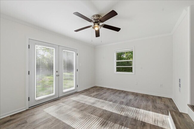 Building Photo - 526 Ochlahatchee Dr