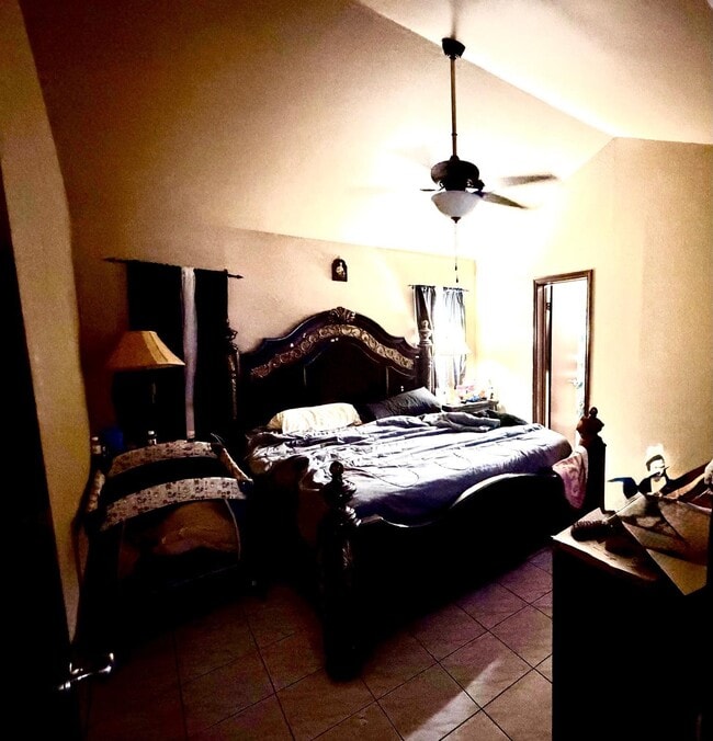 Building Photo - 3611 Cancun Loop