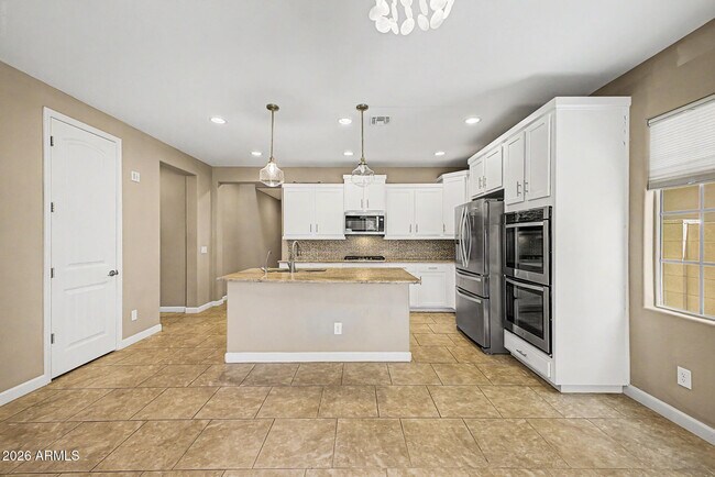 Building Photo - 4128 S Greythorne Way