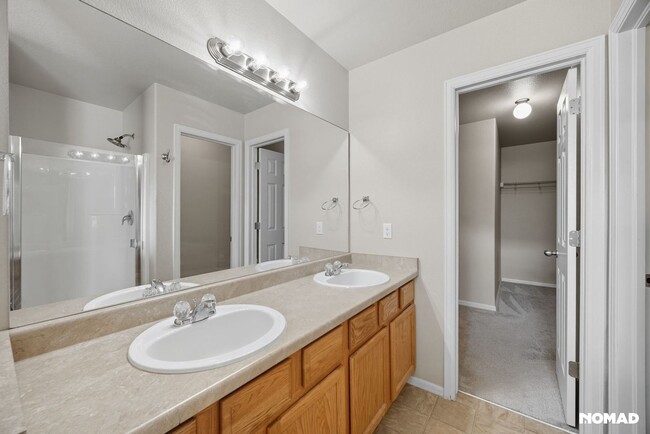 Building Photo - 3050 Shikra View