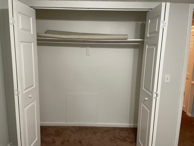 Building Photo - 1208 Bush River Rd