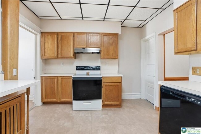 Building Photo - 1050 Delaware Ave