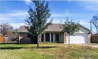 Building Photo - 3904 Windwood Cir