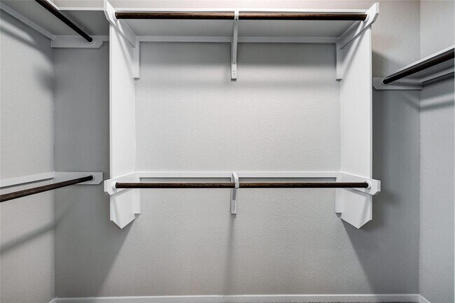 Building Photo - 120 Lyndon Dr