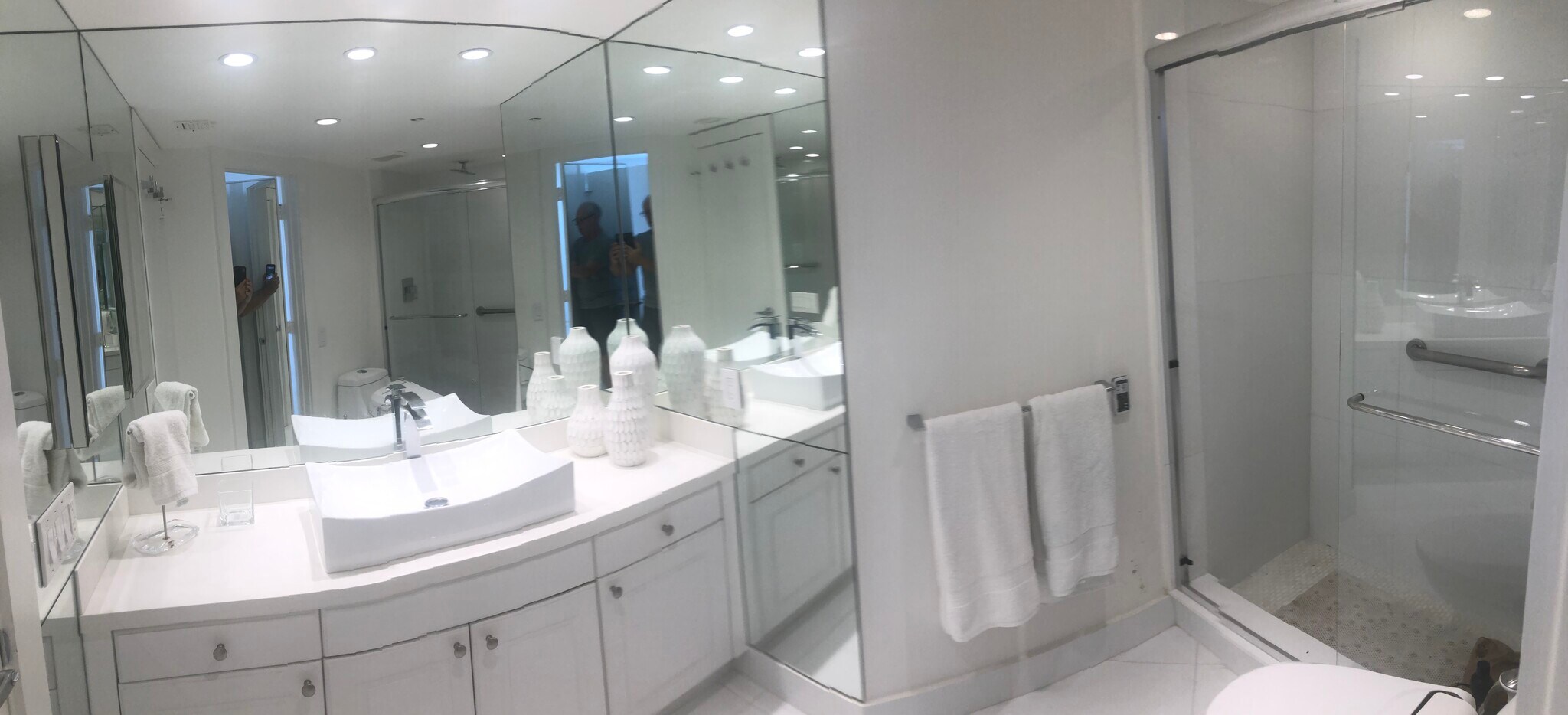 Guest bath - 3640 Yacht Club Dr