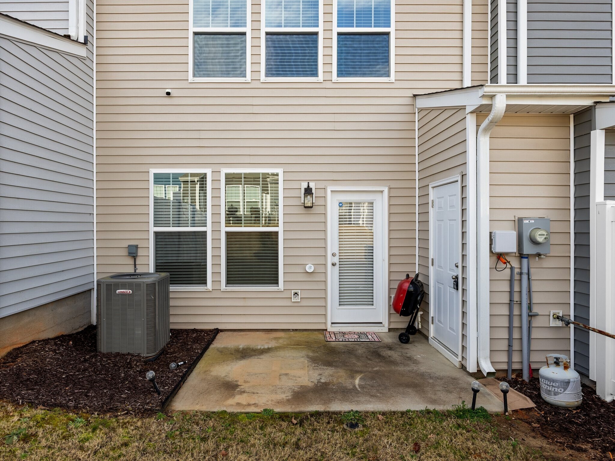 Building Photo - 1550 Rivermeade Dr