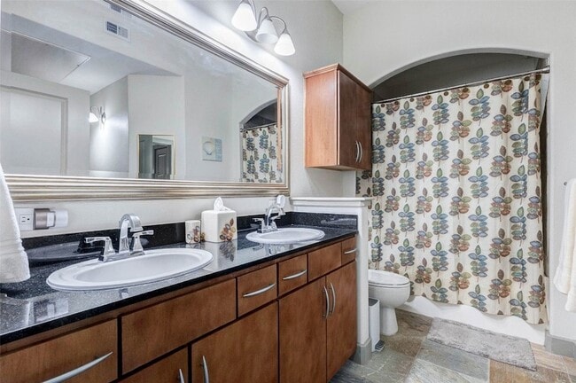 Building Photo - 1901 Post Oak Blvd