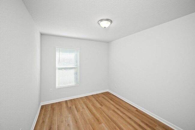 Building Photo - 4246 Lost Bay Dr