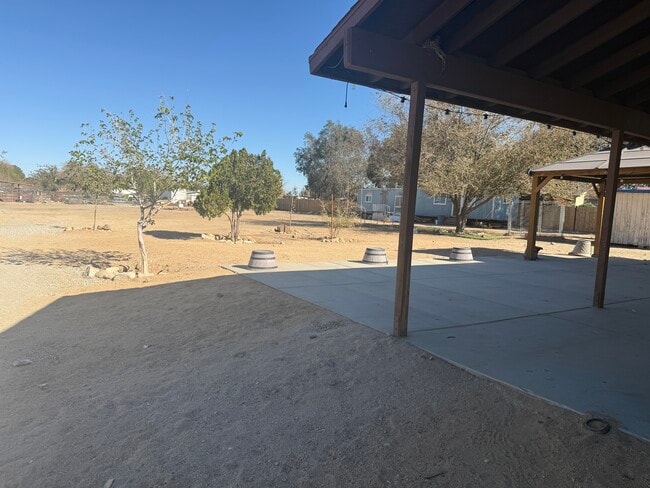 Building Photo - 10729 E Ave R 10