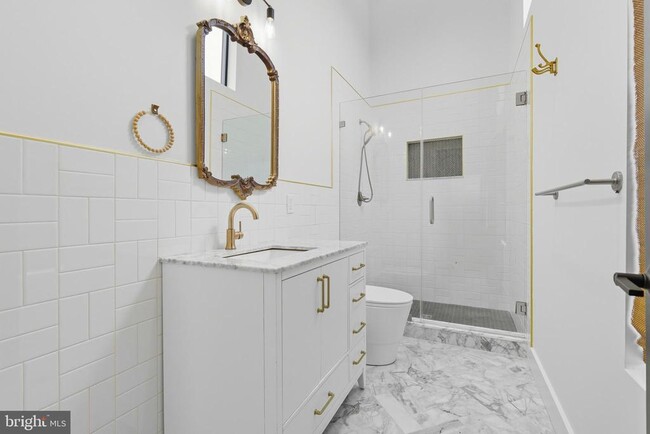 Building Photo - 3531 Claremont St