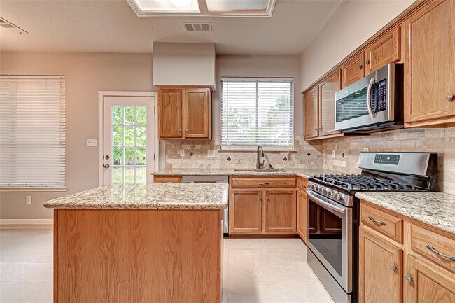 Building Photo - 2130 Autumn Fern Dr
