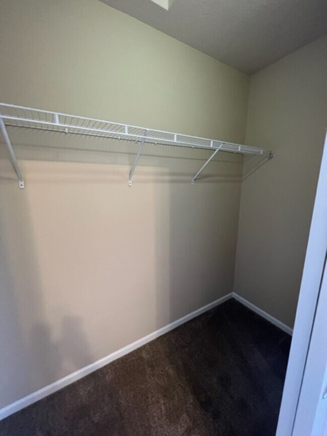 Building Photo - 2 Bed 2.5 Bath Condo in Downtown Powell Available for Pre-Lease!