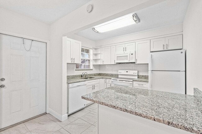 Building Photo - 101 Akron St