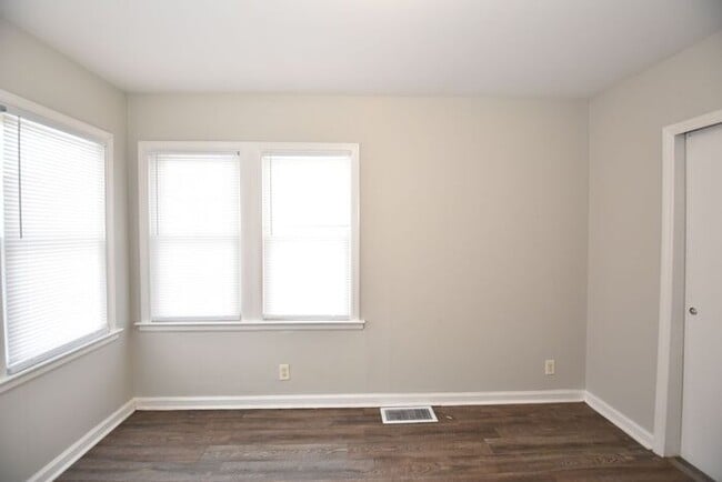 Building Photo - River Park Charming 3 bedroom Single Family Home