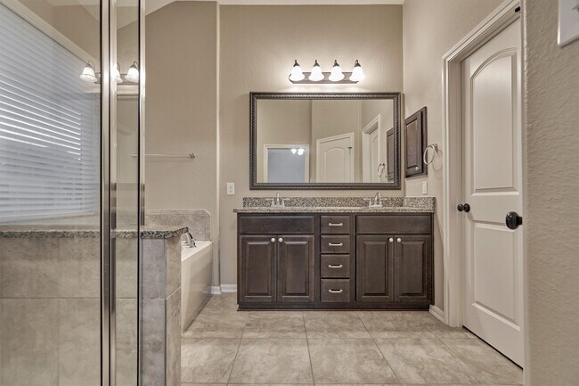 Building Photo - 130 Berlandier Ash Ct